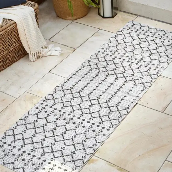 10' Cream And Black Trellis Indoor Outdoor Runner Rug Photo 5