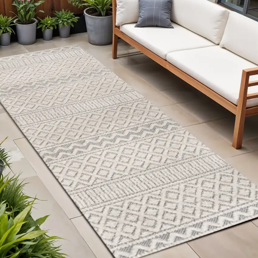 8' Cream And Gray Trellis Indoor Outdoor Runner Rug Photo 1