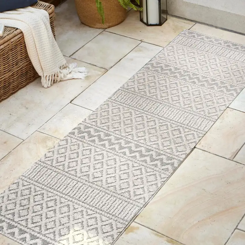 8' Cream And Gray Trellis Indoor Outdoor Runner Rug Photo 5