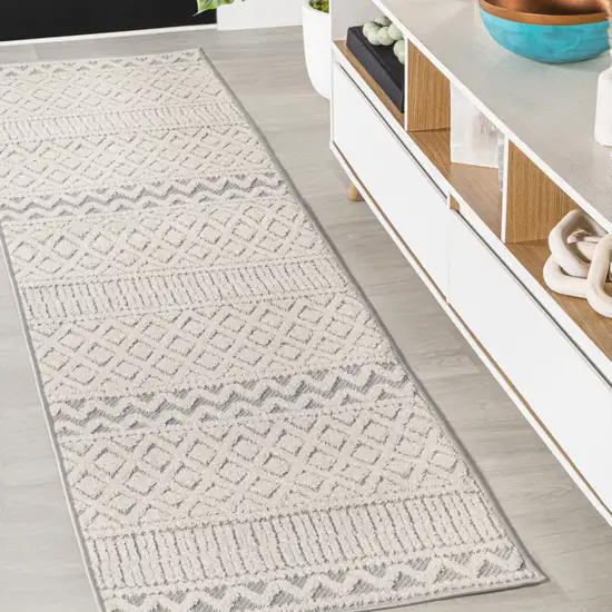 8' Cream And Gray Trellis Indoor Outdoor Runner Rug Photo 4