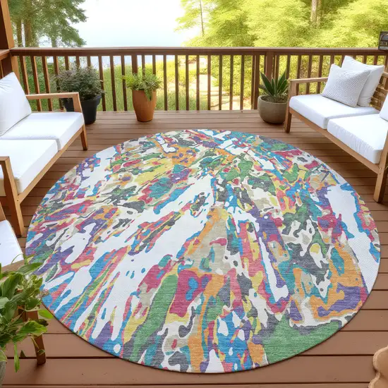 8' Cream And Green Round Abstract Washable Indoor Outdoor Area Rug Photo 4