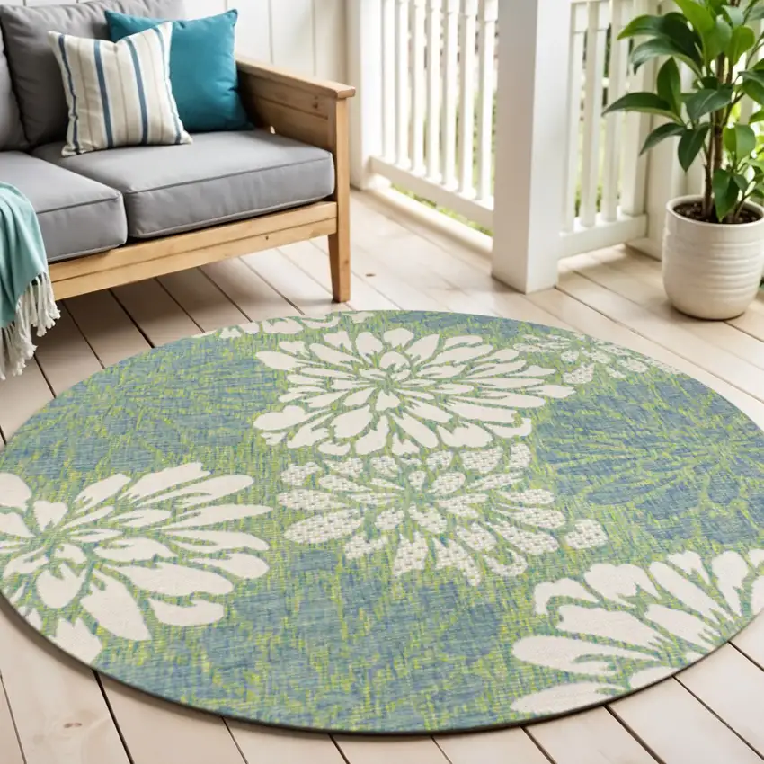 6' Cream And Green Round Floral Indoor Outdoor Area Rug Photo 1