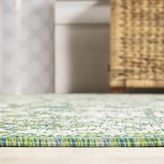 5' Cream And Green Round Medallion Indoor Outdoor Area Rug Photo 7