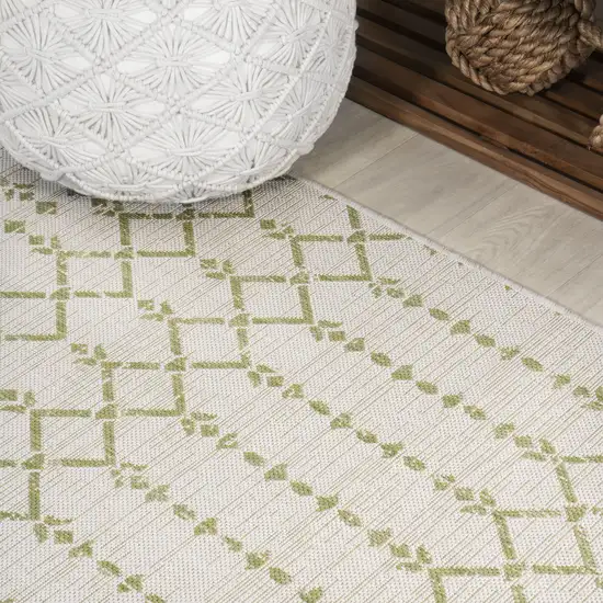 10' Cream And Green Trellis Indoor Outdoor Runner Rug Photo 8