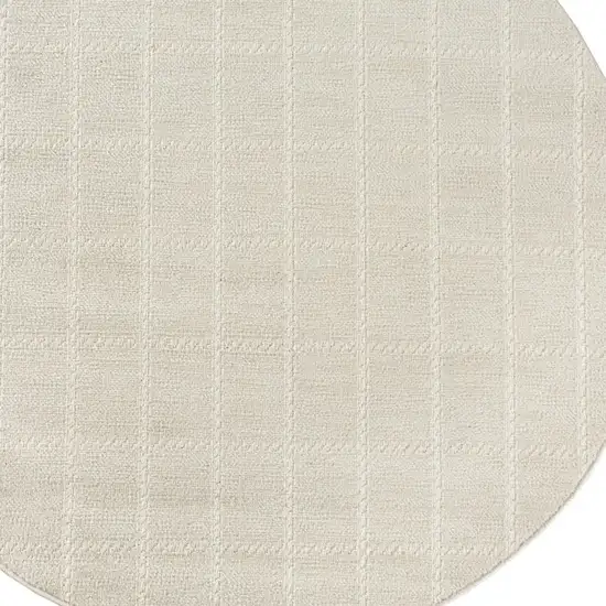 4' Cream And Ivory Geometric Round Rug Photo 8