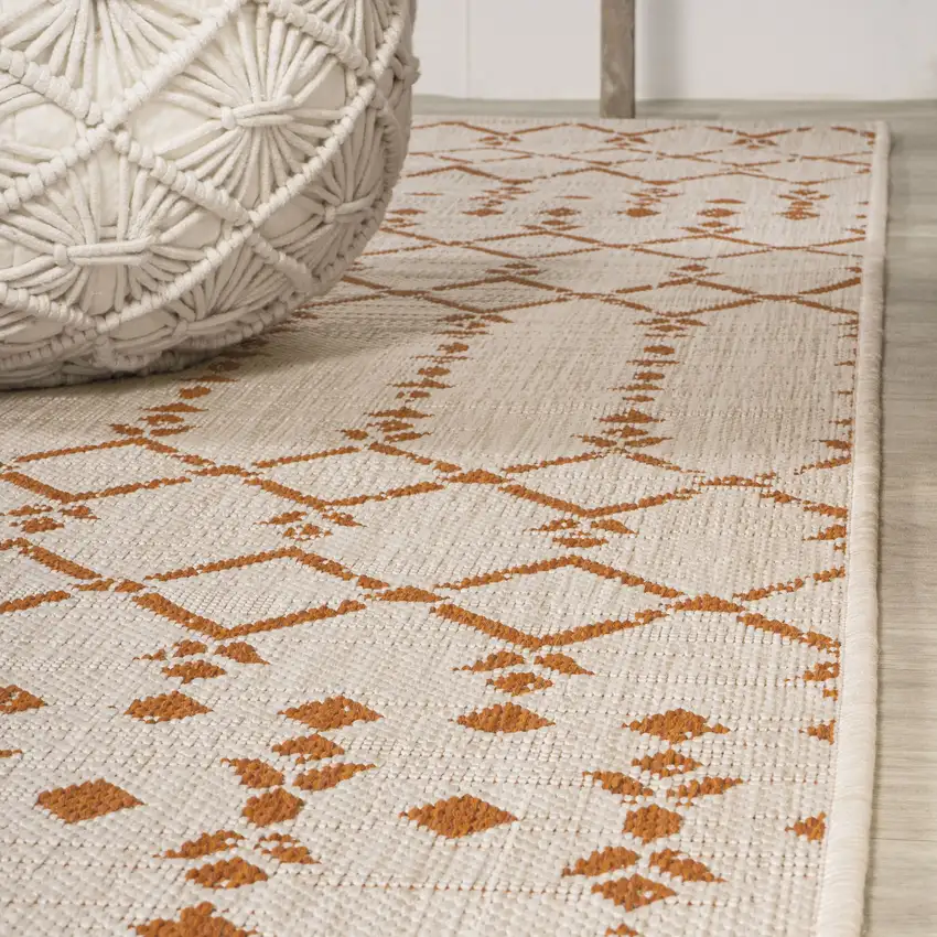 5' Cream And Orange Round Trellis Indoor Outdoor Area Rug Photo 8