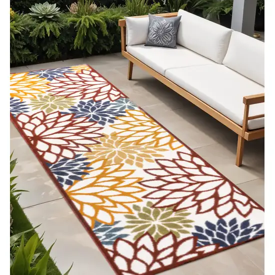 8' Cream Red And Blue Medallion Indoor Outdoor Runner Rug Photo 1