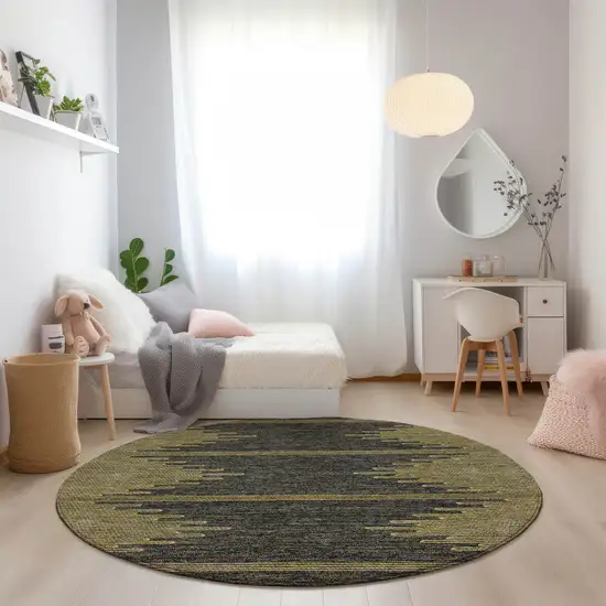 8' Dark Gray And Gold Round Abstract Washable Indoor Outdoor Area Rug Photo 7