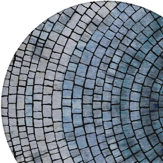 8' Denim Blue And Blue Round Geometric Washable Indoor Outdoor Area Rug Photo 3