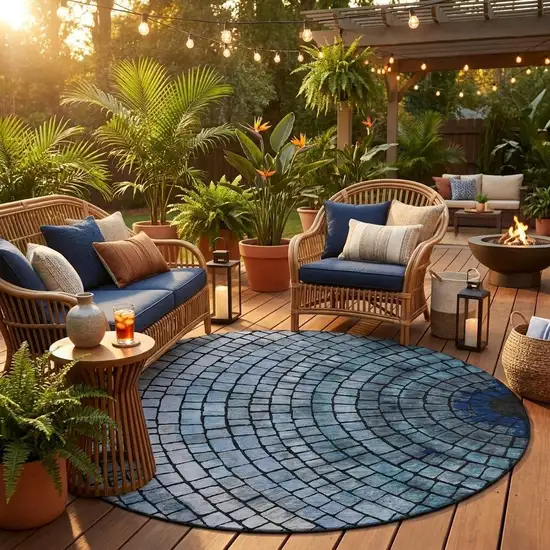 8' Denim Blue And Blue Round Geometric Washable Indoor Outdoor Area Rug Photo 1