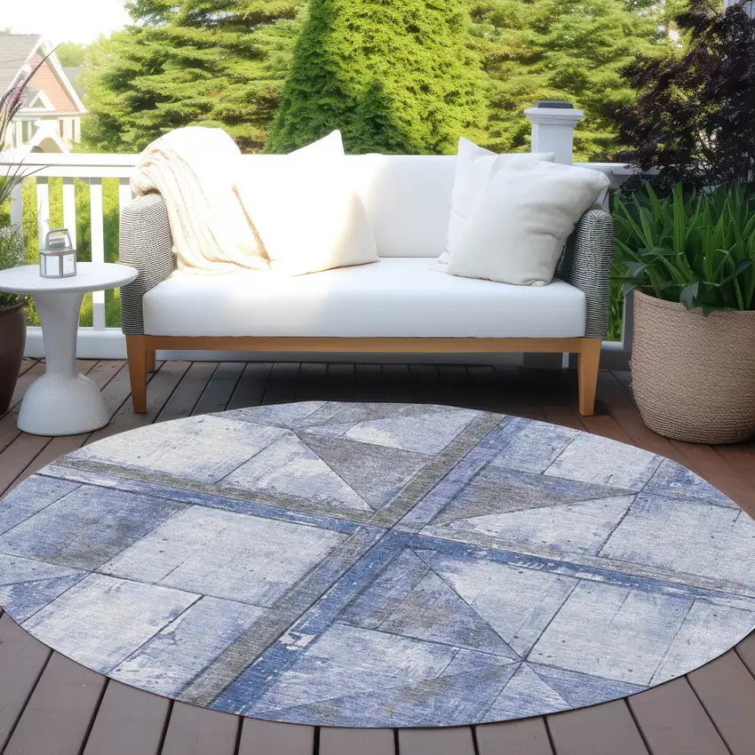 8' Denim Blue And Gray Round Geometric Washable Indoor Outdoor Area Rug Photo 5