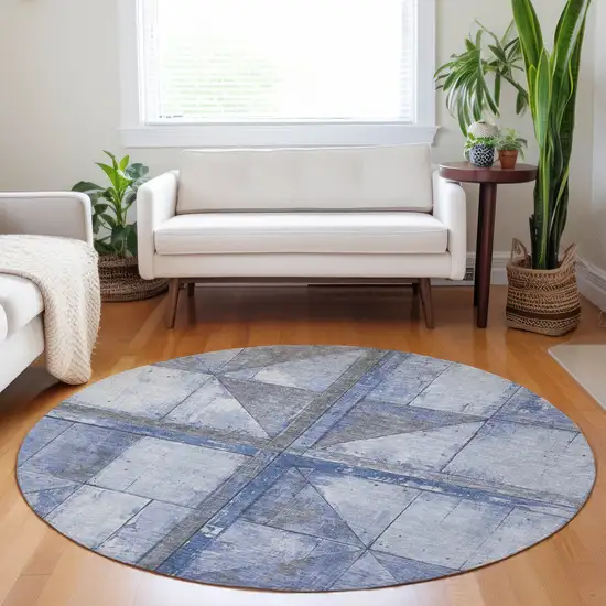 8' Denim Blue And Gray Round Geometric Washable Indoor Outdoor Area Rug Photo 6