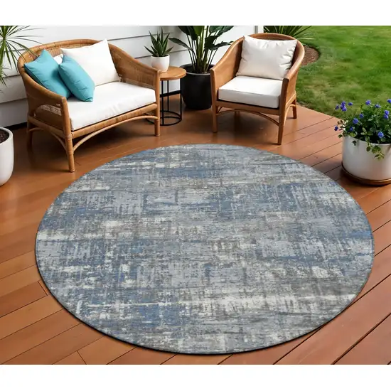 8' Denim Blue And Gray Round Geometric Washable Indoor Outdoor Area Rug Photo 2