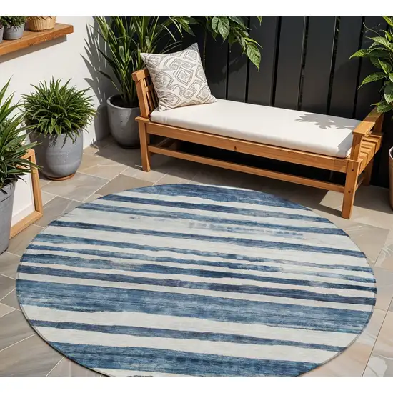 8' Denim Blue And Gray Round Striped Washable Indoor Outdoor Area Rug Photo 1