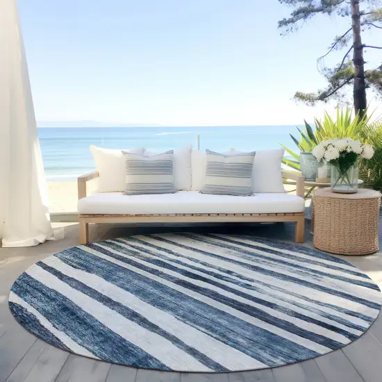 8' Denim Blue And Gray Round Striped Washable Indoor Outdoor Area Rug Photo 6