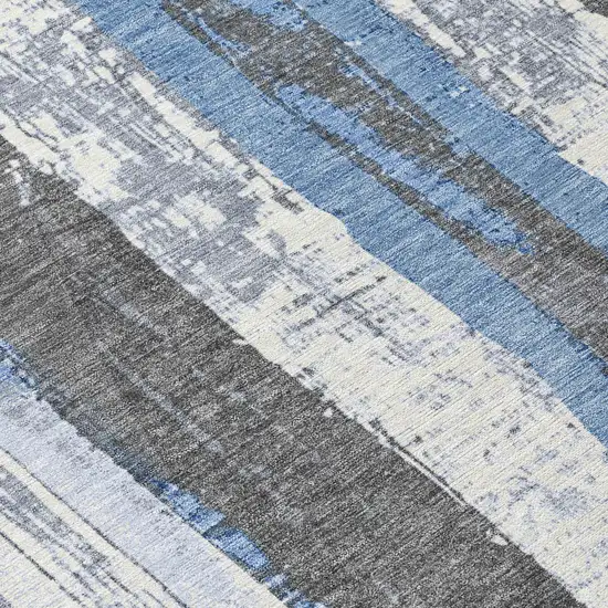8' Denim Blue And Gray Round Striped Washable Indoor Outdoor Area Rug Photo 9