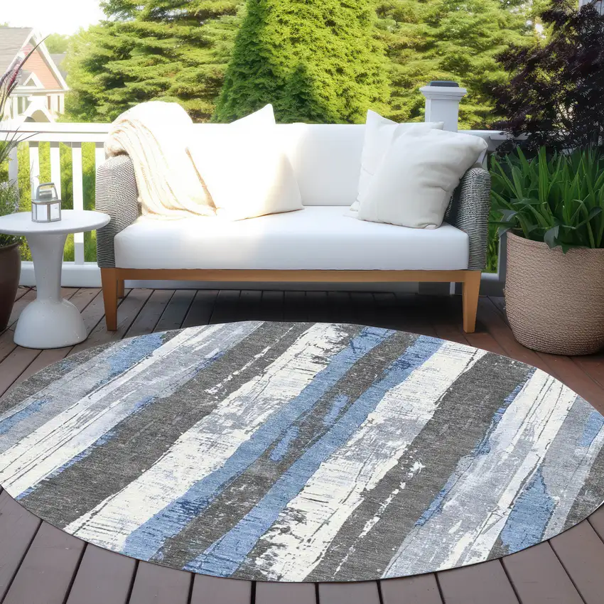 8' Denim Blue And Gray Round Striped Washable Indoor Outdoor Area Rug Photo 5