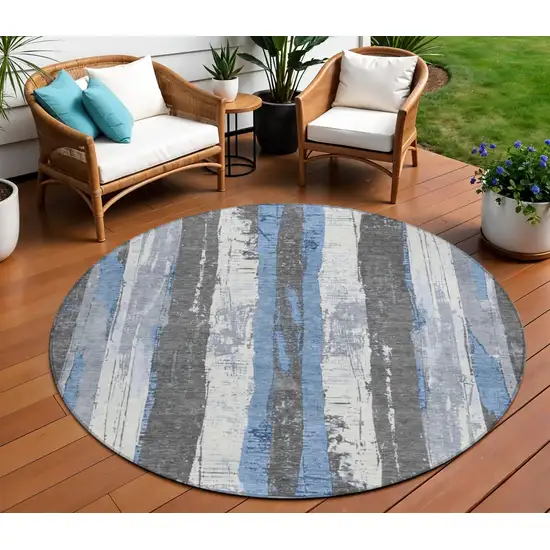 8' Denim Blue And Gray Round Striped Washable Indoor Outdoor Area Rug Photo 2