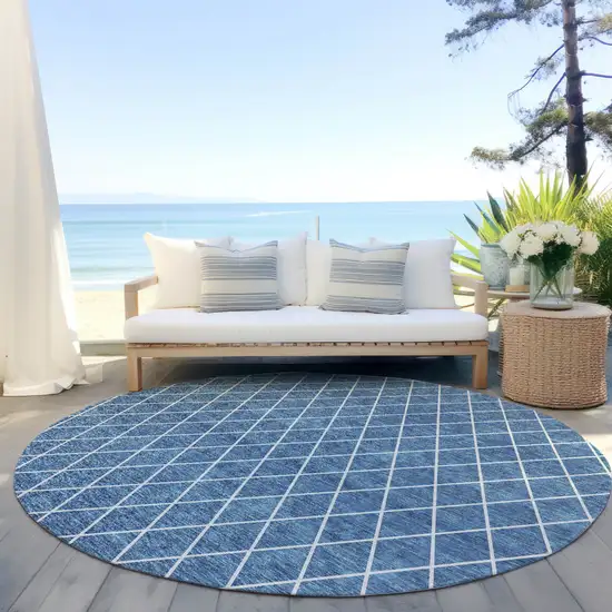 8' Denim Blue And Ivory Round Geometric Washable Indoor Outdoor Area Rug Photo 7