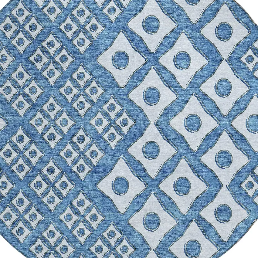 8' Denim Blue And Light Blue Round Geometric Washable Indoor Outdoor Area Rug Photo 5