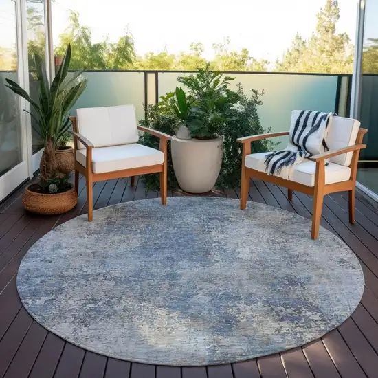 8' Denim Blue And Silver Round Abstract Washable Indoor Outdoor Area Rug Photo 5