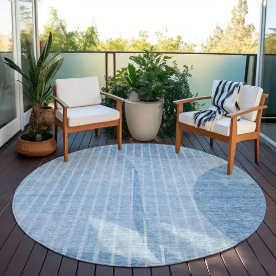 8' Denim Blue And Sky Blue Round Striped Washable Indoor Outdoor Area Rug Photo 6