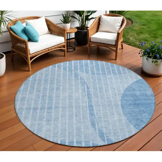 8' Denim Blue And Sky Blue Round Striped Washable Indoor Outdoor Area Rug Photo 1