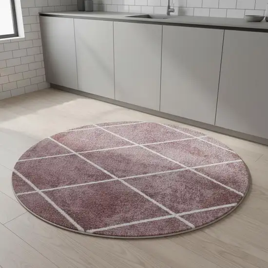 5' Diamond Round Rug Photo 1