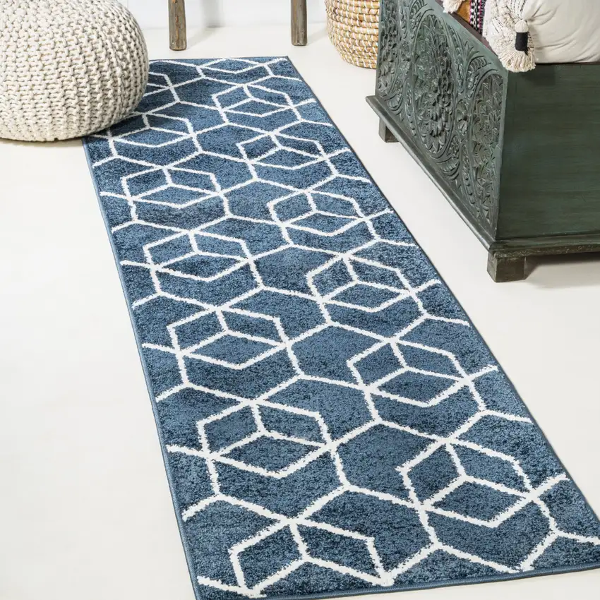 8' Diamond Runner Rug Photo 4
