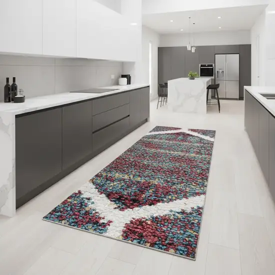 8' Diamond Runner Rug Photo 1