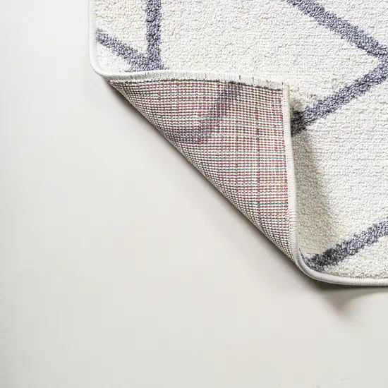 8' Diamond Runner Rug Photo 6