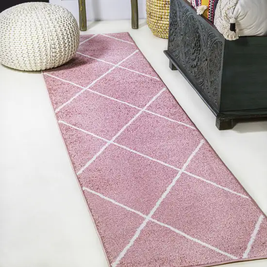 8' Diamond Runner Rug Photo 1