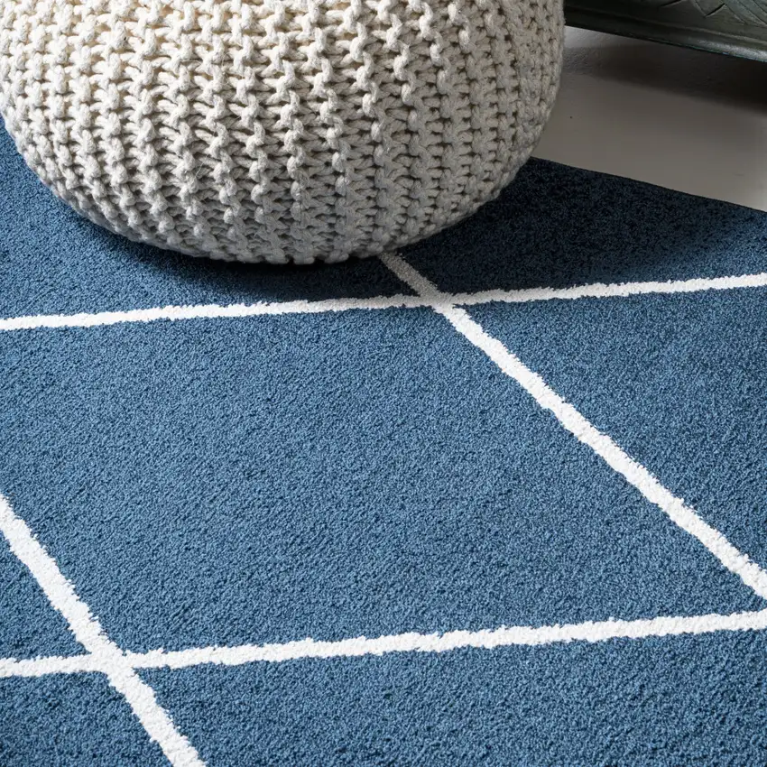 8' Diamond Runner Rug Photo 7