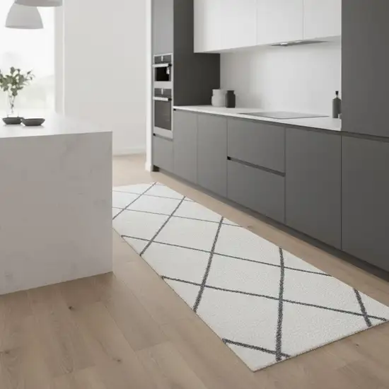 8' Diamond Runner Rug Photo 1