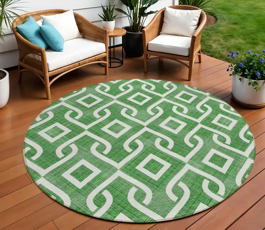8' Emerald And Ivory Round Geometric Washable Indoor Outdoor Area Rug Photo 1