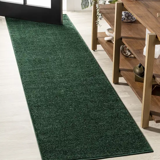 8' Emerald Runner Rug Photo 5