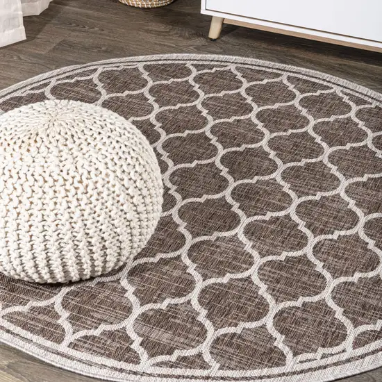 9' Espresso And Taupe Round Geometric Indoor Outdoor Area Rug Photo 4