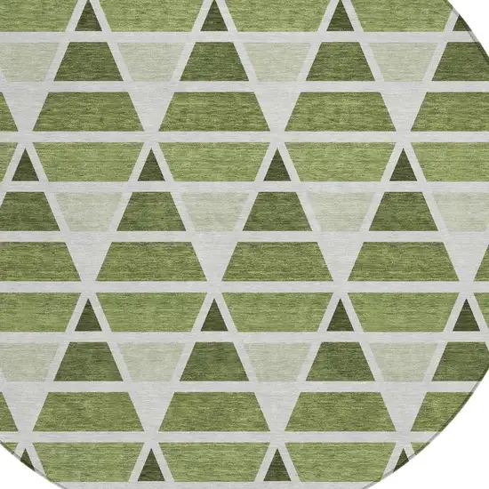 8' Fern Green And Green Round Geometric Washable Indoor Outdoor Area Rug Photo 3