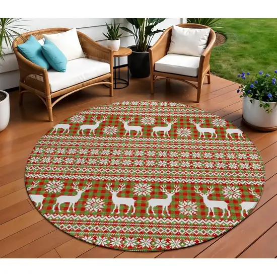 8' Fern Green Red And Ivory Round Animal Print Washable Indoor Outdoor Area Rug Photo 2