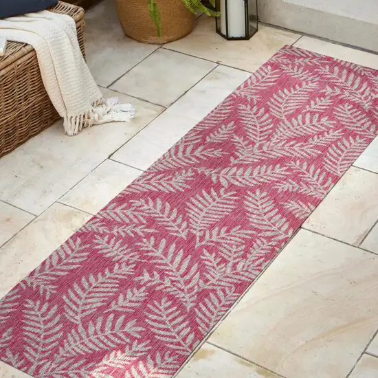 10' Fuchsia And Light Gray Floral Indoor Outdoor Runner Rug Photo 4