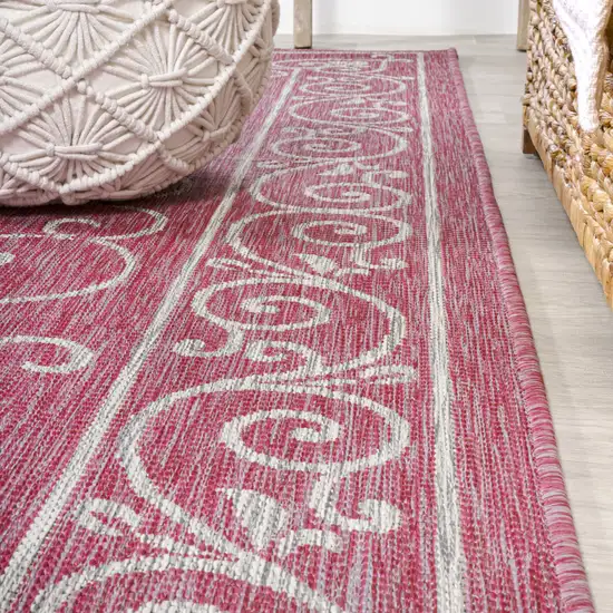 5' Fuchsia And Light Gray Round Medallion Indoor Outdoor Area Rug Photo 5