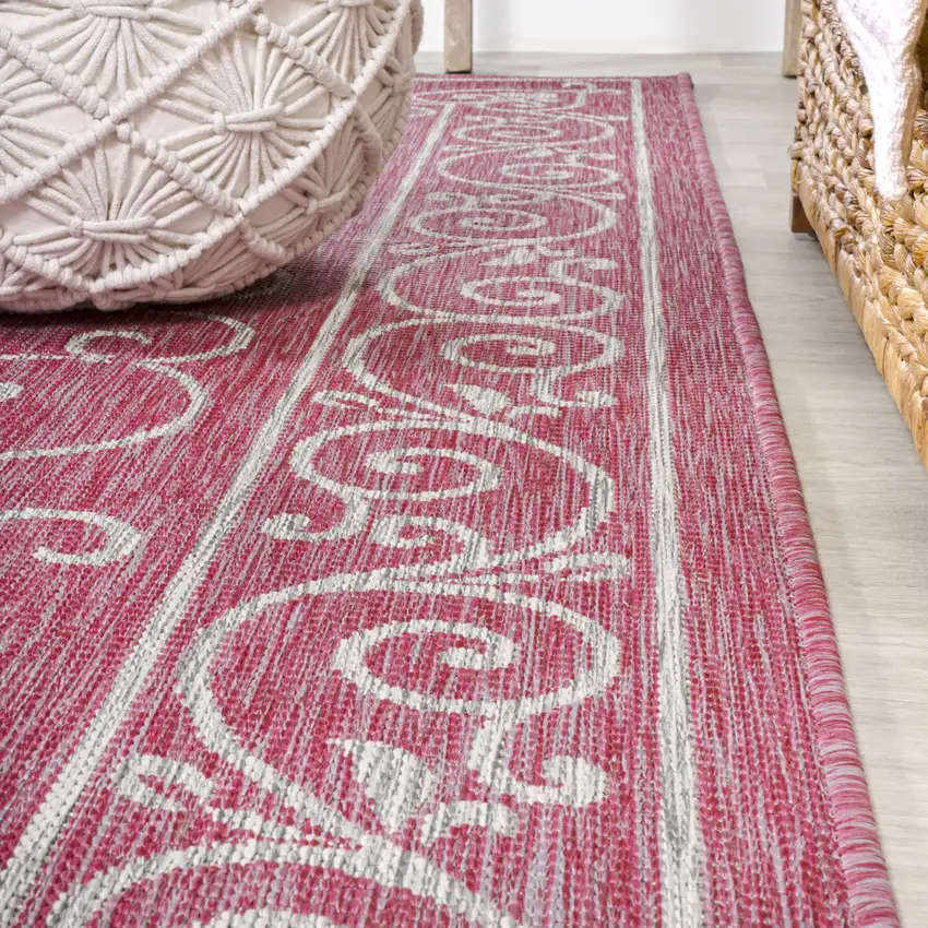 5' Fuchsia And Light Gray Round Medallion Indoor Outdoor Area Rug Photo 5