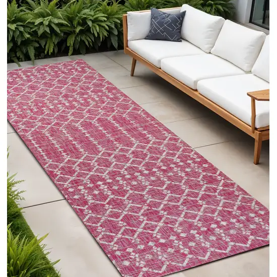 10' Fuchsia And Light Gray Trellis Indoor Outdoor Runner Rug Photo 1