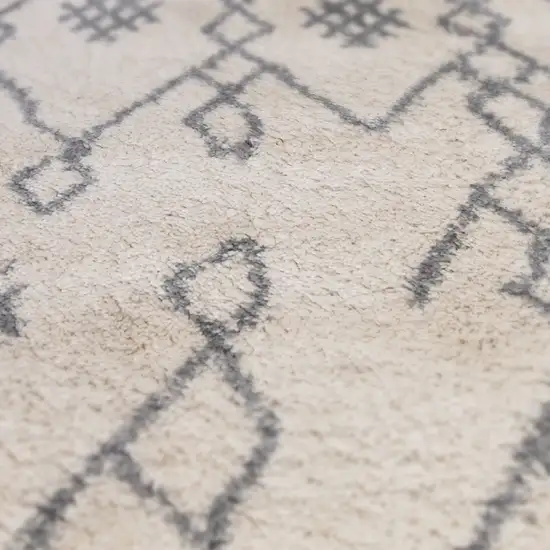 10' Geometric Shag Runner Rug Photo 8