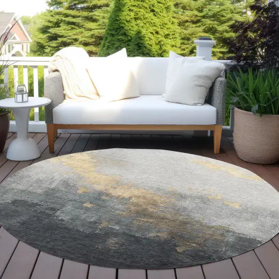 8' Gold And Charcoal Round Abstract Washable Indoor Outdoor Area Rug Photo 5
