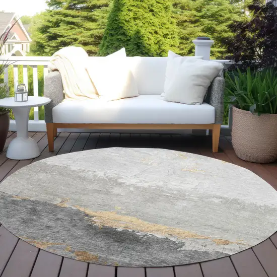 8' Gold And Gray Round Abstract Washable Indoor Outdoor Area Rug Photo 5