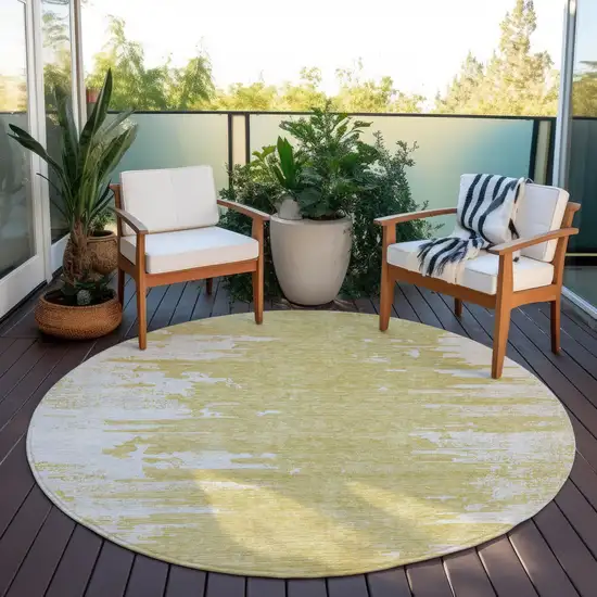 8' Gold And Ivory Round Abstract Washable Indoor Outdoor Area Rug Photo 6
