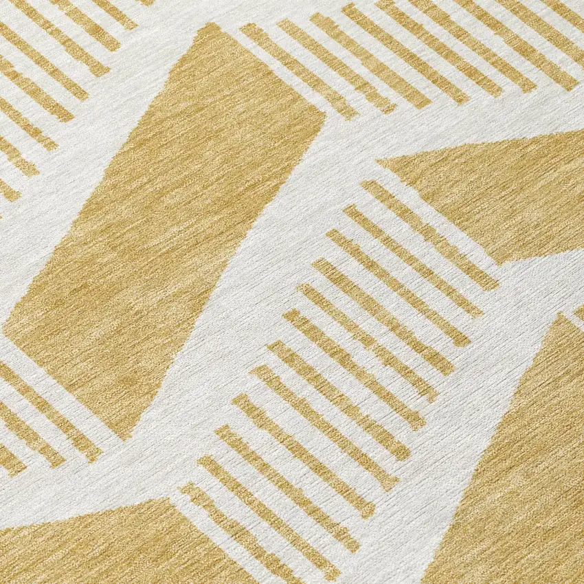 8' Gold And Linen Round Geometric Washable Indoor Outdoor Area Rug Photo 5