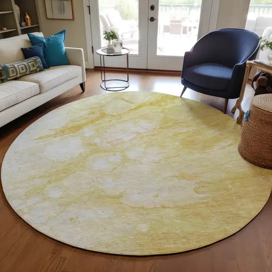 8' Gold Beige And Ivory Round Abstract Washable Indoor Outdoor Area Rug Photo 7
