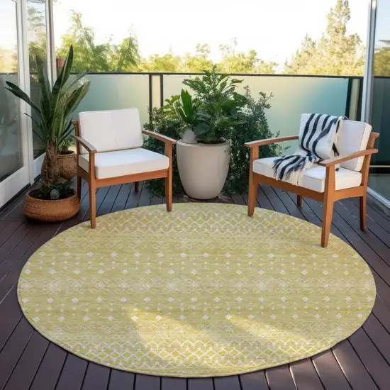 8' Gold Ivory And Taupe Round Tribal Washable Indoor Outdoor Area Rug Photo 5